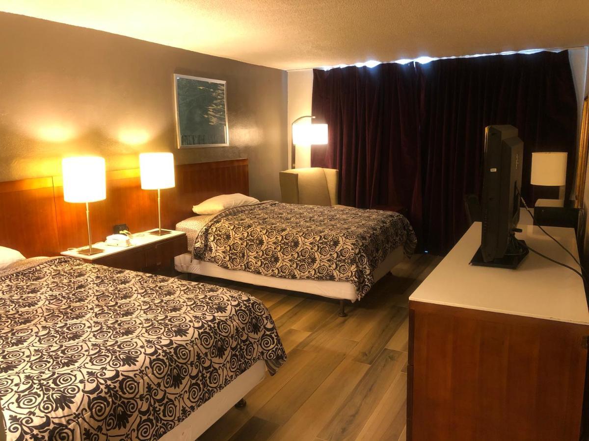 Western Hotel 2*